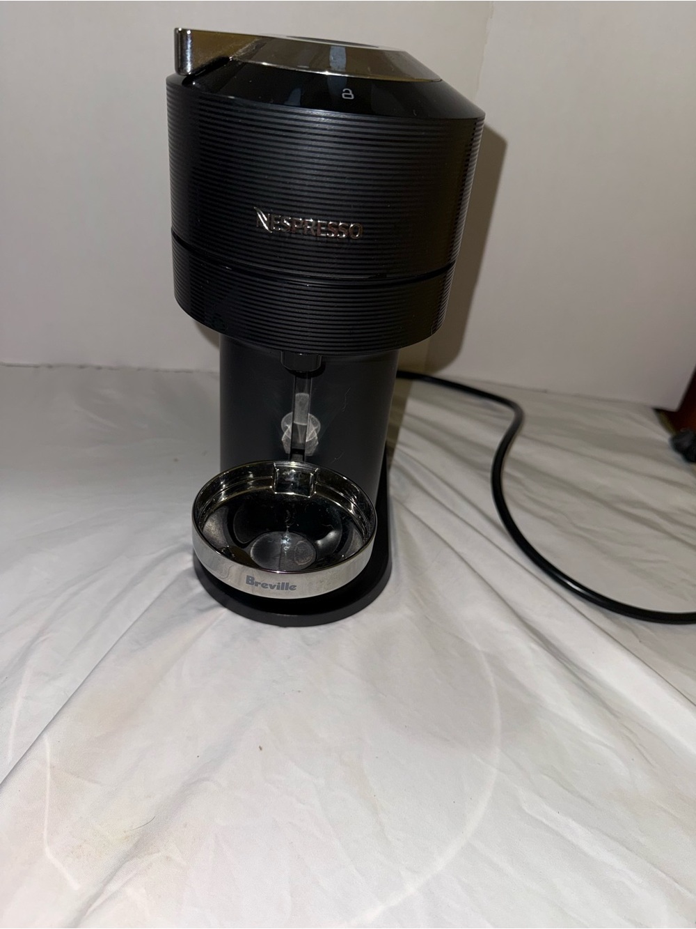 Nespresso VertuoPlus Black Coffee Machine.  No water tank.    No insert for cup